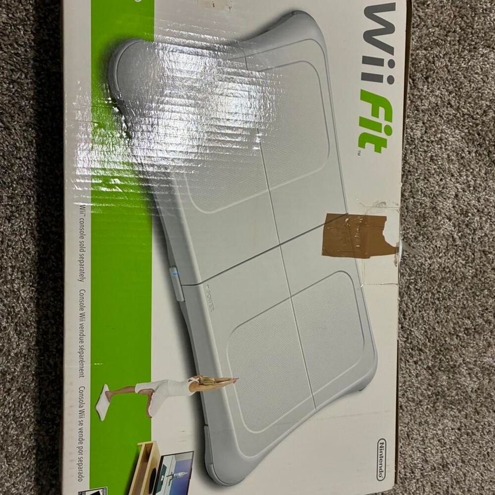 Nintendo White and Grey Fitness